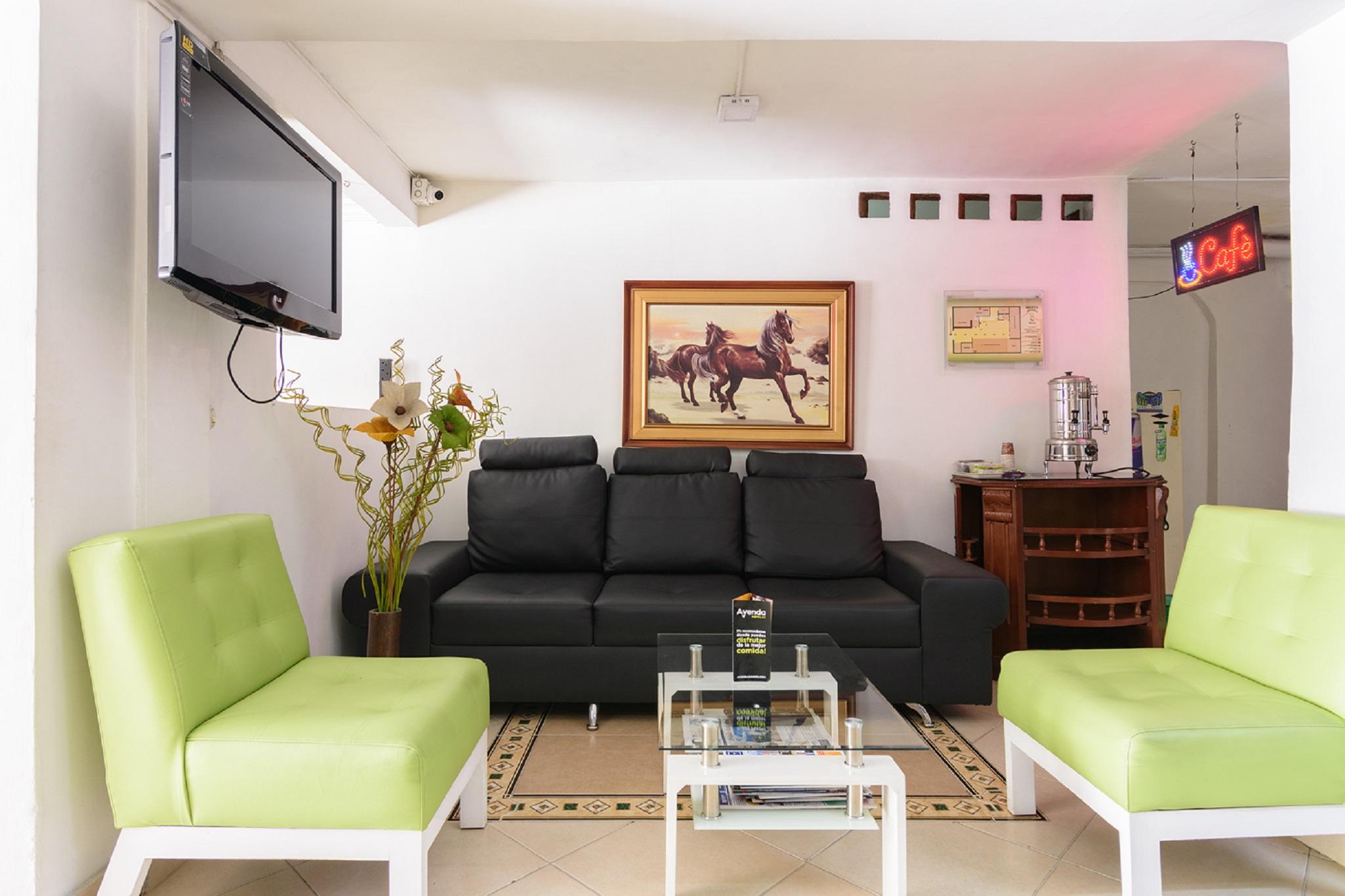 Colombia Avenida 3*
